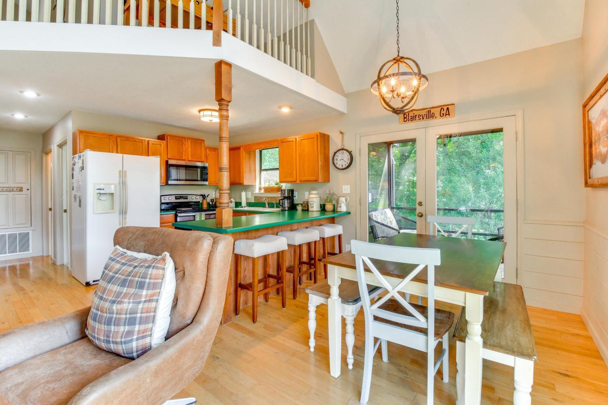 Mountain Cabin With Hot Tub And Fire Pit! Blairsville Bagian luar foto